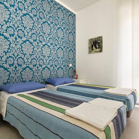 Appartement Apartament Famagosta Milano Extérieur photo