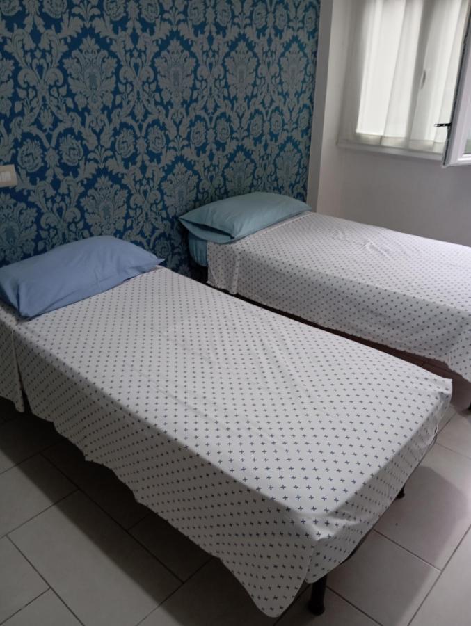 Appartement Apartament Famagosta Milano Extérieur photo